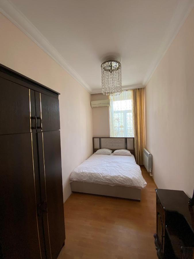 Cozy Old City Apartment Баку Екстер'єр фото