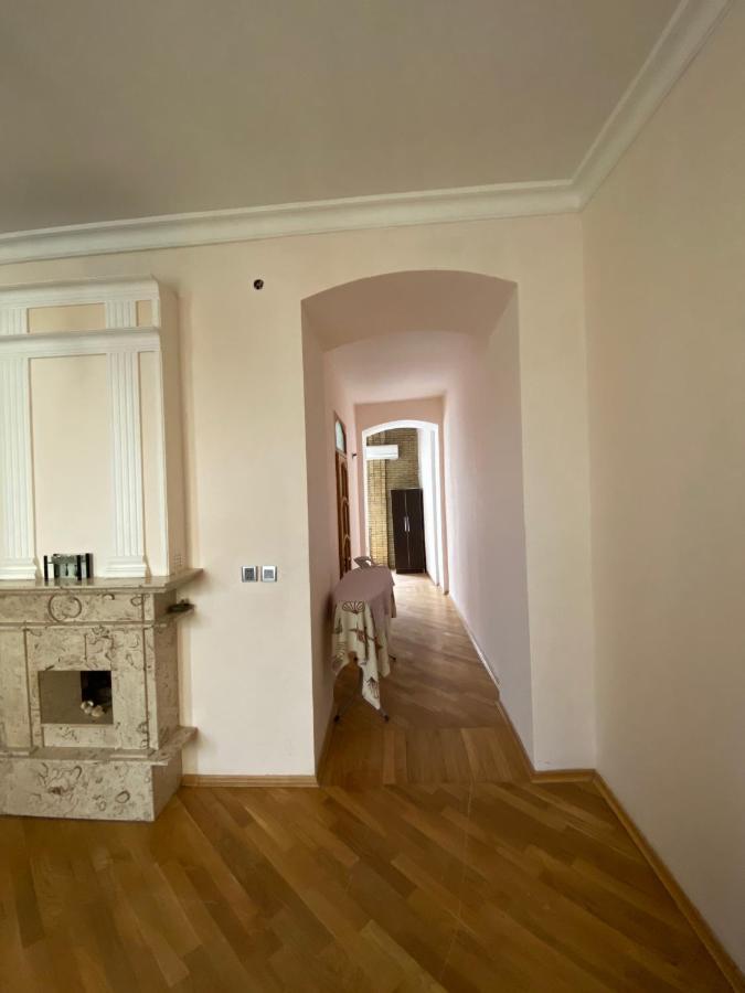 Cozy Old City Apartment Баку Екстер'єр фото